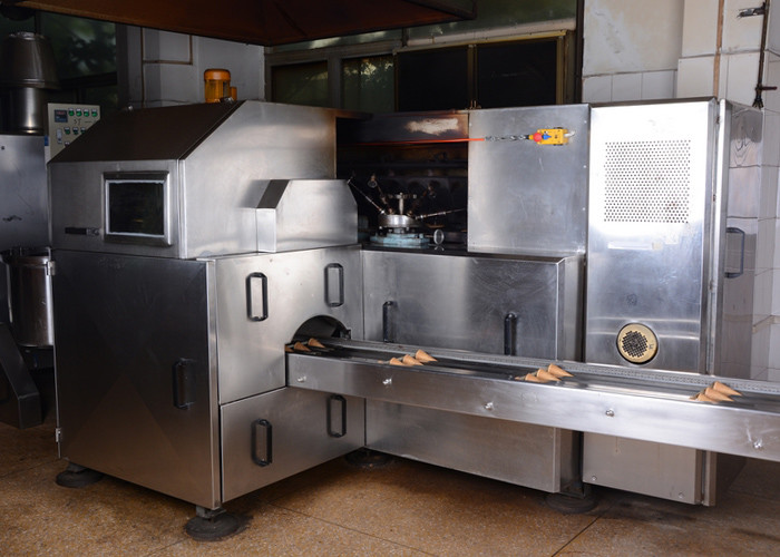 শিল্প অটো ক্রাইসি বিস্কুট শঙ্কু উত্পাদনের লাইন / আইসক্রিম উত্পাদনের সরঞ্জাম Prod